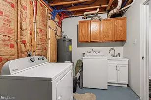 12207 Pemwood Ln, Fredericksburg, VA 22407 - Photo 11