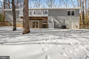 12207 Pemwood Ln, Fredericksburg, VA 22407 - Photo 13