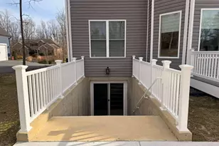 10402 Laurel Ridge Way, Fredericksburg, VA 22408 - Photo 3