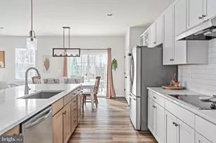 11725 Robin Woods Cir, Spotsylvania, VA 22551 - Photo 23