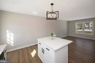 8006 Blossom Wood Ct, Fredericksburg, VA 22407 - Photo 11