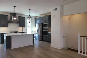 5046 Bigleaf Rd, Fredericksburg, VA 22407 - Photo 5