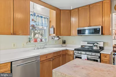 7211 Lord Barton Drive, Fredericksburg, VA 22407 - Photo 17