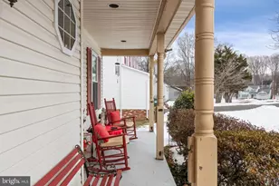 7211 Lord Barton Dr, Fredericksburg, VA 22407 - Photo 5