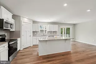 7102 Eckert Ct, Fredericksburg, VA 22407 - Photo 7