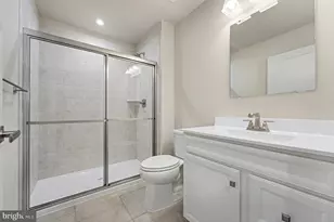 7102 Eckert Ct, Fredericksburg, VA 22407 - Photo 17