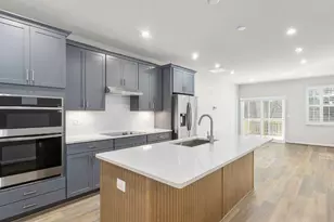 10628 Afton Grove Ct, Fredericksburg, VA 22408 - Photo 3