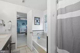 8705 New Castle Ct, Fredericksburg, VA 22408 - Photo 19