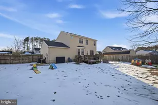 8705 New Castle Ct, Fredericksburg, VA 22408 - Photo 23
