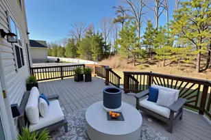 5823 Deep Creek Dr, Fredericksburg, VA 22407 - Photo 11