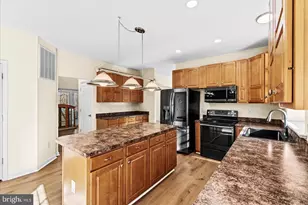 7931 Lake Anna Pkwy, Spotsylvania, VA 22551 - Photo 15