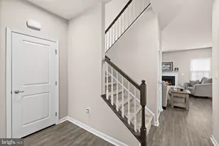 9122 Wood Creek Cir, Fredericksburg, VA 22407 - Photo 7