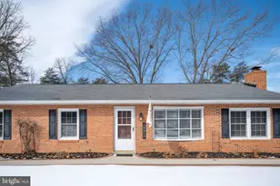 10412 Hillside Ln, Fredericksburg, VA 22408 - Photo 11