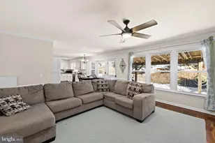 105 Chinaberry Dr, Fredericksburg, VA 22407 - Photo 7