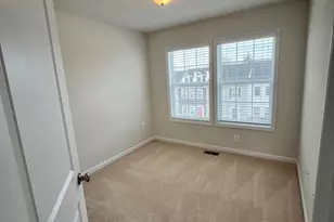 12115 Bowling Farm Ct, Fredericksburg, VA 22407 - Photo 9