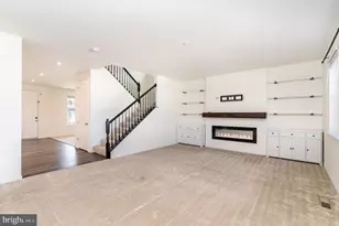 10407 Spotswood Dr, Fredericksburg, VA 22408 - Photo 11