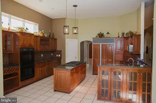 6902 Tower of London Dr, Fredericksburg, VA 22407 - Photo 13