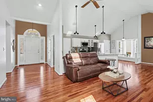 5220 Leavells Crossing Dr, Fredericksburg, VA 22407 - Photo 3