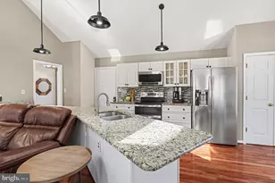 5220 Leavells Crossing Dr, Fredericksburg, VA 22407 - Photo 9