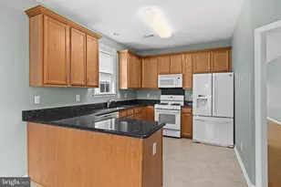 6611 Twin Cedars Ct, Fredericksburg, VA 22407 - Photo 9