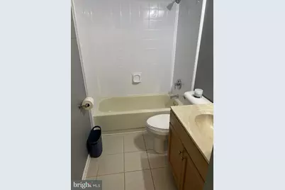 11211 Surry Woods Court, Fredericksburg, VA 22407 - Photo 9