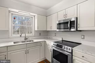 706 Stonewall Ln, Fredericksburg, VA 22407 - Photo 13