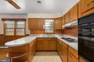 8710 Thornton Rolling Rd, Fredericksburg, VA 22408 - Photo 25