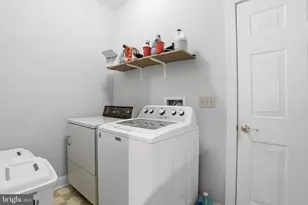 6909 Tower of London Dr, Fredericksburg, VA 22407 - Photo 27