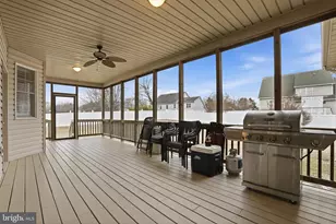 6909 Tower of London Dr, Fredericksburg, VA 22407 - Photo 19