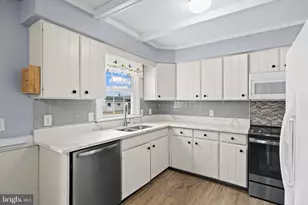 114 Hamilton St, Fredericksburg, VA 22408 - Photo 3