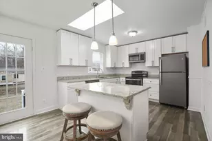 121 Gallimore Dr, Fredericksburg, VA 22407 - Photo 11