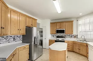 9613 Laurel Oak Dr, Fredericksburg, VA 22407 - Photo 7