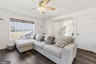 9527 Hillcrest Dr, Fredericksburg, VA 22407 - Photo 7