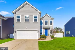 9527 Hillcrest Dr, Fredericksburg, VA 22407 - Photo 1