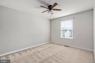 9217 Wood Creek Cir, Fredericksburg, VA 22407 - Photo 13