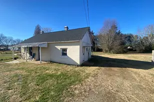 303 Powell St, Fredericksburg, VA 22408 - Photo 3