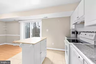 5230 Magnolia Pl, Fredericksburg, VA 22407 - Photo 9