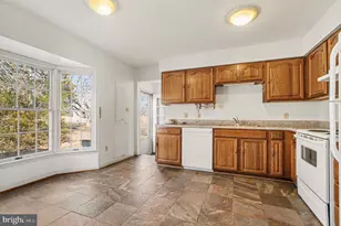 10807 Millridge Ln, Spotsylvania, VA 22553 - Photo 13