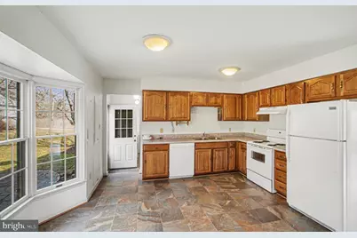 10807 Millridge Lane, Spotsylvania, VA 22553 - Photo 9