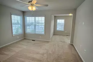 12105 Bowling Farm Ct, Fredericksburg, VA 22407 - Photo 7