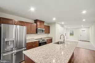 8901 Blackthorne Pl, Fredericksburg, VA 22408 - Photo 5