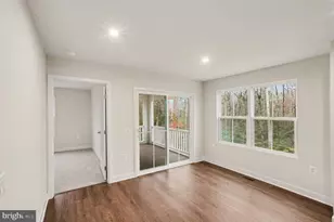 8901 Blackthorne Pl, Fredericksburg, VA 22408 - Photo 7