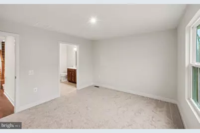 8901 Blackthorne Place, Fredericksburg, VA 22408 - Photo 9