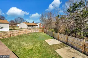 713 Shamrock Dr, Fredericksburg, VA 22407 - Photo 9