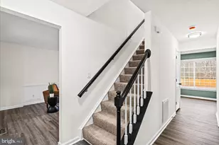 10709 Eden Brook Dr, Spotsylvania, VA 22553 - Photo 5