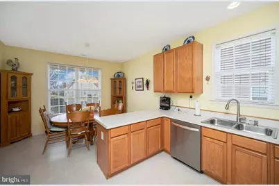 11805 Legacy Woods Drive, Fredericksburg, VA 22407 - Photo 15