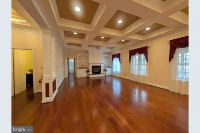 11207 Valor Bridge Drive, Spotsylvania, VA 22551 - Photo 9