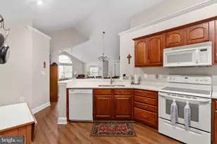 6357 Autumn Leaf Circle, Fredericksburg, VA 22407 - Photo 17