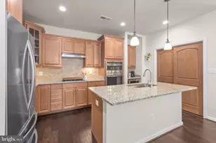 6010 Drewys Blf Dr, Fredericksburg, VA 22407 - Photo 15