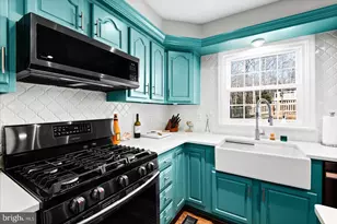 10511 Watford Ln, Fredericksburg, VA 22408 - Photo 15